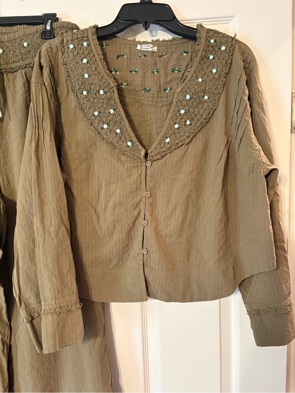 Free People Intimately Lounge Set Olive Green Embroidered Top Wide Leg Pants Boh - Picture 2 of 10